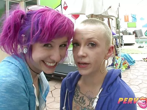 Kinky furo ti Paige ati irun ti Sparky Sinclair ni HD.